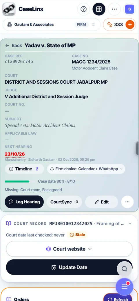 A CaseLinx case board in light mode